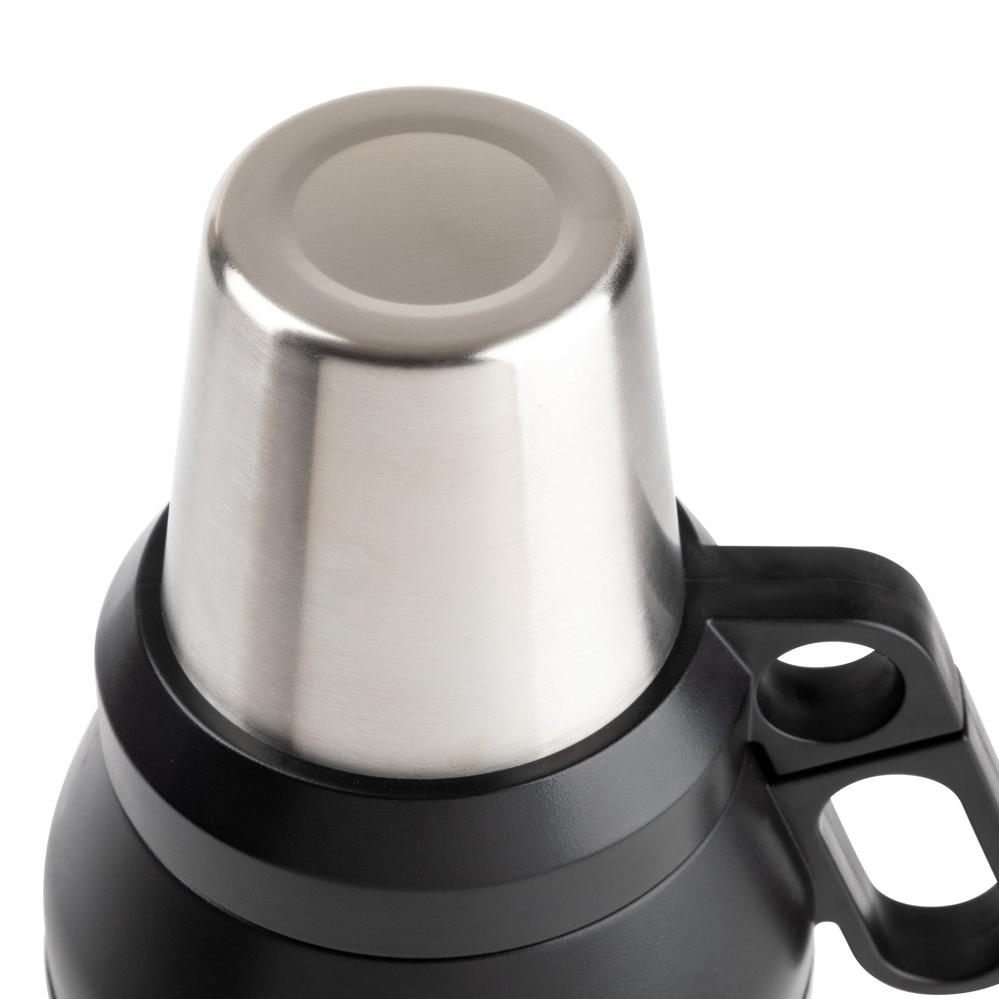 64-oz-stack-growler-p2 32701-WEB_04_0076d48d-5559-4d08-910c-361263018e65.jpg