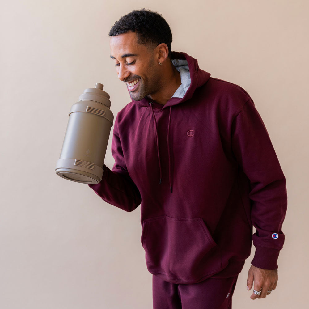 78-oz-titan-bottle-pastel-collection-a1 32_Manna_Website_Lifestyles_Titan_Darker_2.jpg