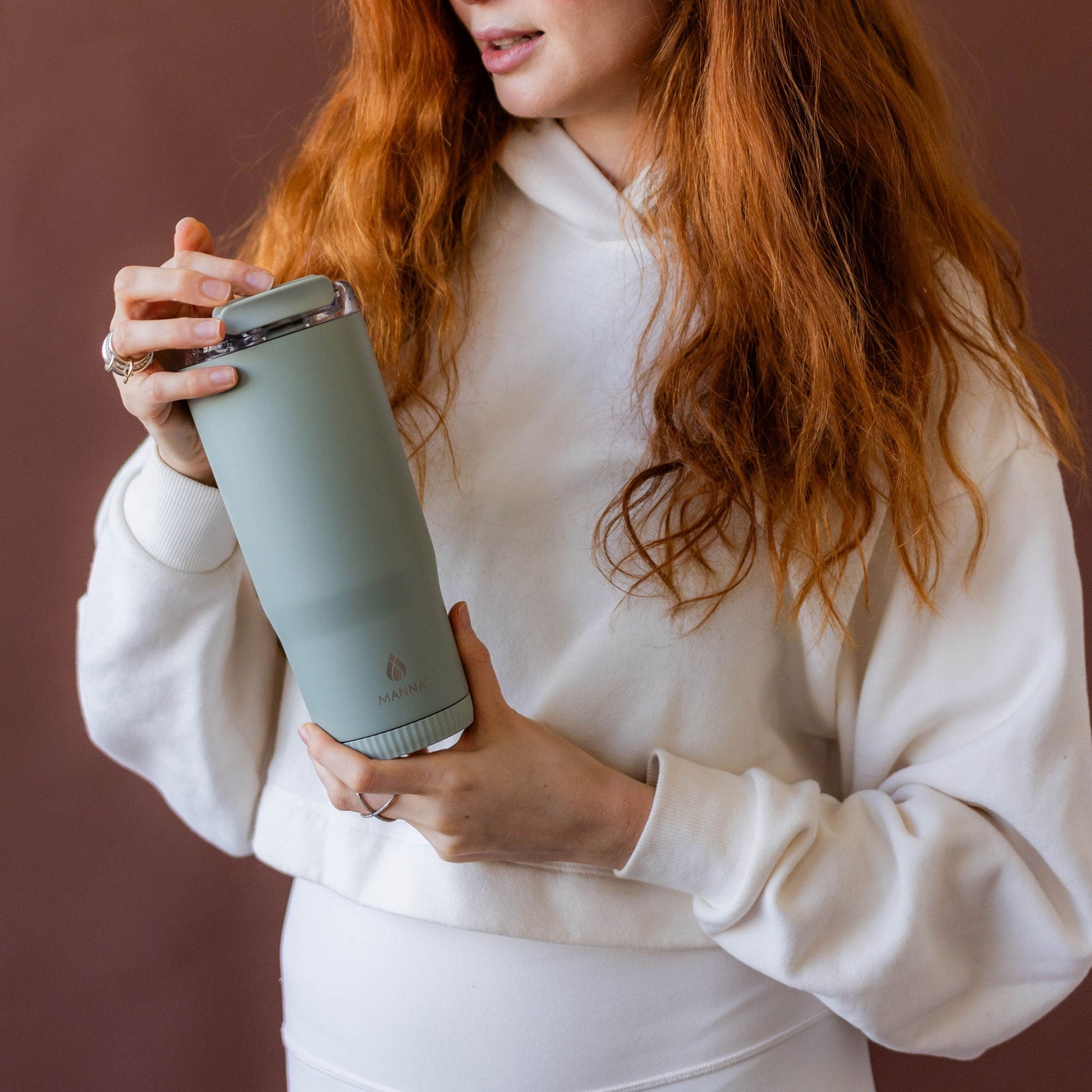 30-oz-groove-tumbler-k9 4Manna_Website_Lifestyles-17.jpg